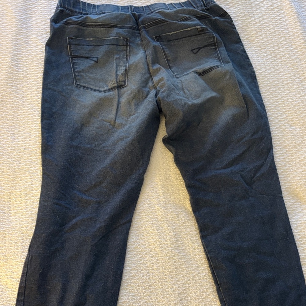 HUE Dark Blue Faded/Distressed Leggings - Picture 5 of 6